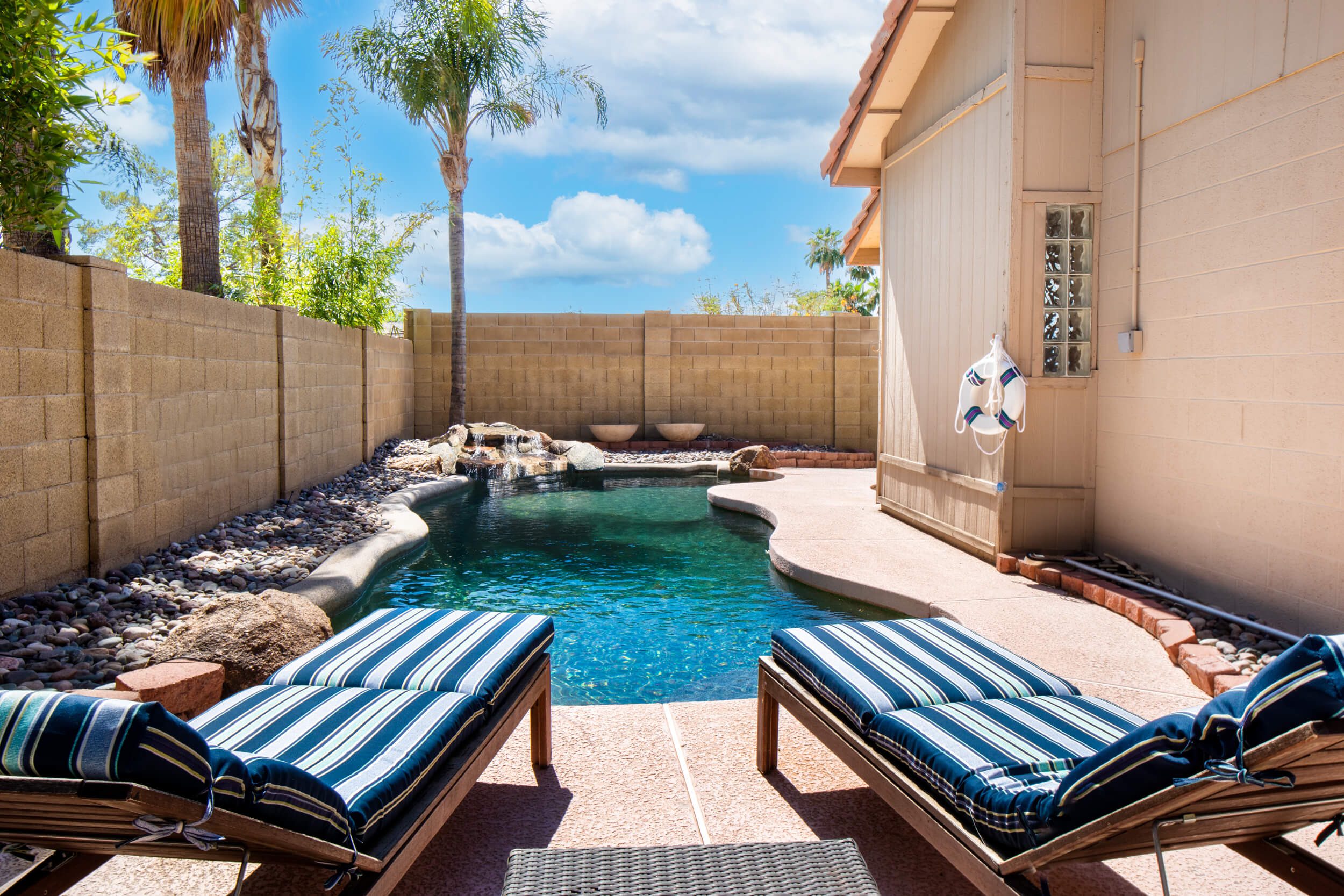 Swimming pool at high end recovery living in Scottsdale AZ.